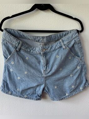 Embroidered Daisy Light Blue Denim Shorts by Thereabouts
